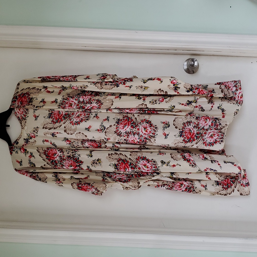 By Anthrophologie.Do everything in love blush floral  kimono Sz.Os